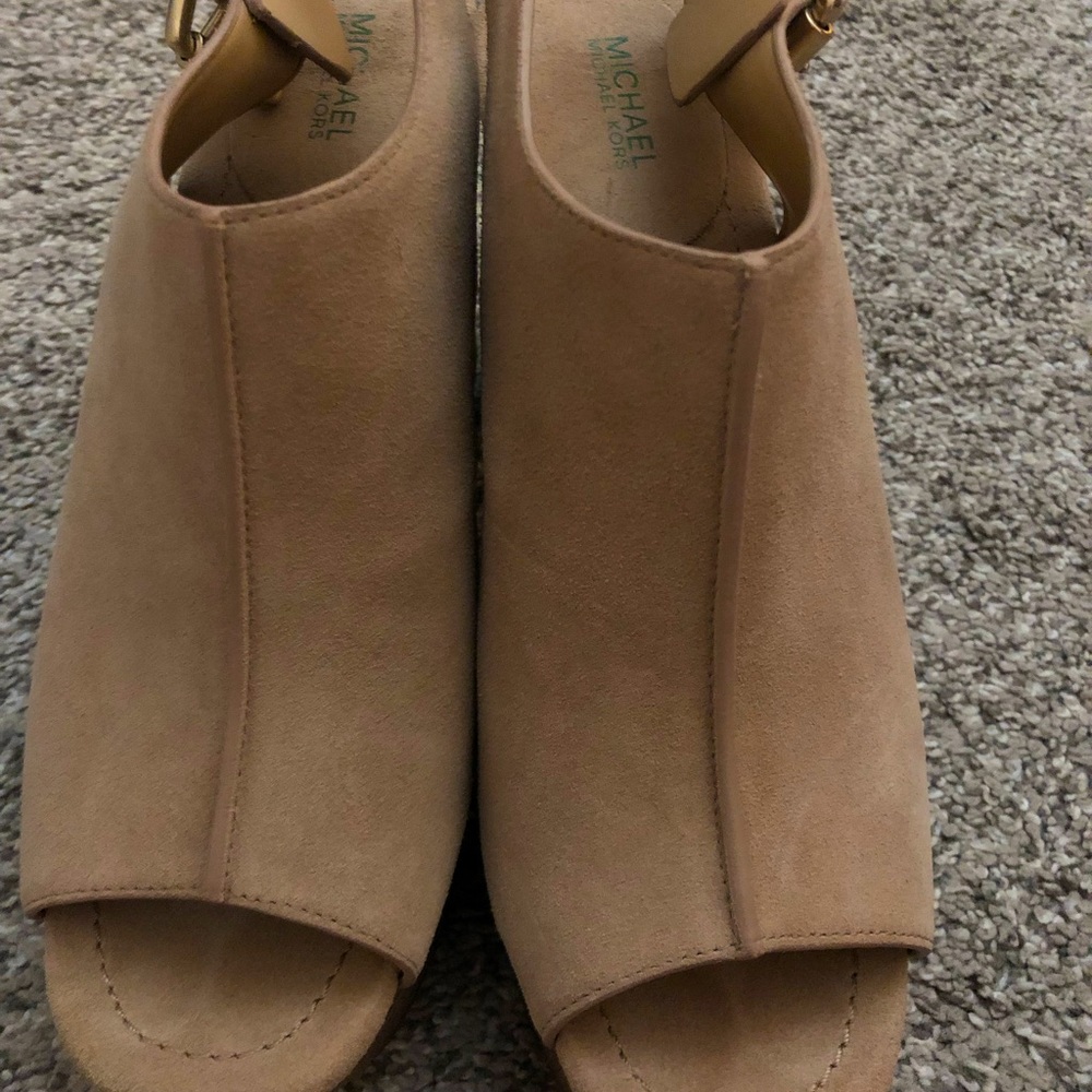 Michael Kors platform shoes size 7.5